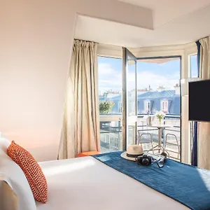 Yllen Eiffel Otel